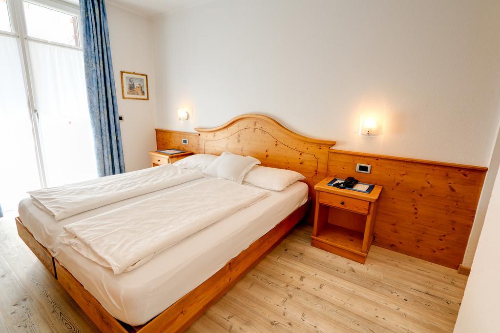 Hotel Garni Sottobosco Dimaro Dış mekan fotoğraf